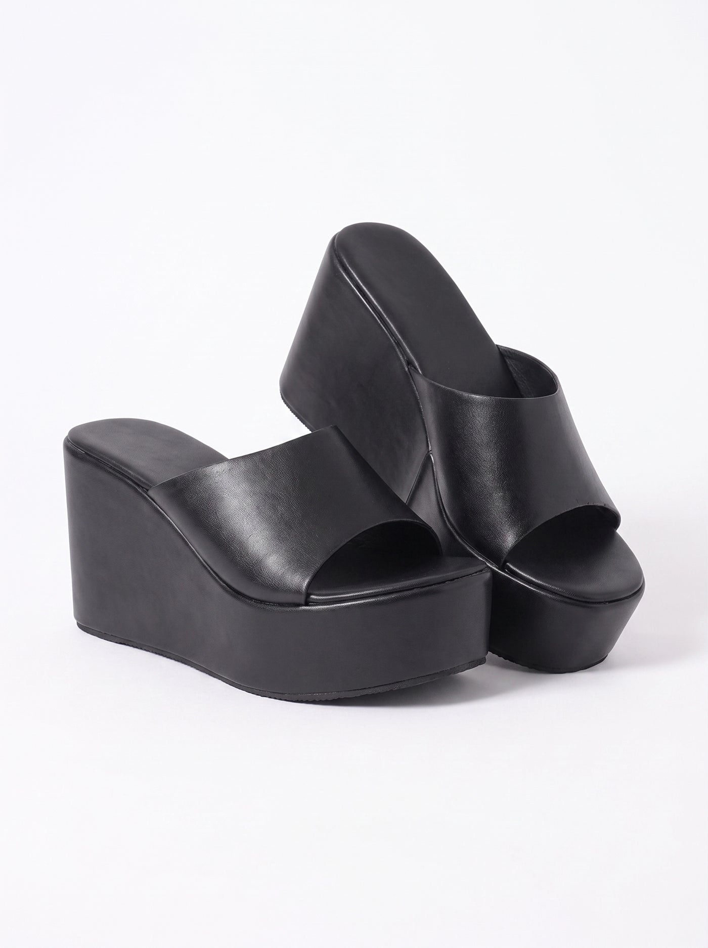 Black Wedges