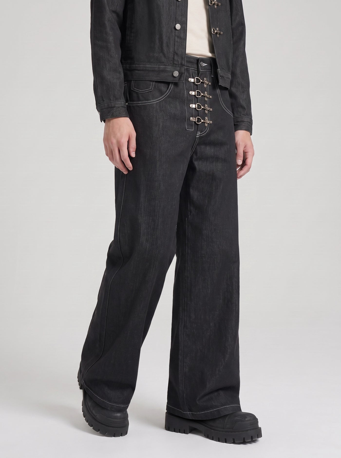 Clasp Wide-Leg Jeans